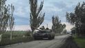 Militares ucranianos conducen un tanque en dirección de la localidad de Siversk, el sábado 1 de octubre de 2022, en la región de Donetsk, Ucrania. Militares ucranianos conducen un tanque en dirección de la localidad de Siversk, el sábado 1 de octubre de 2022, en la región de Donetsk, Ucrania.