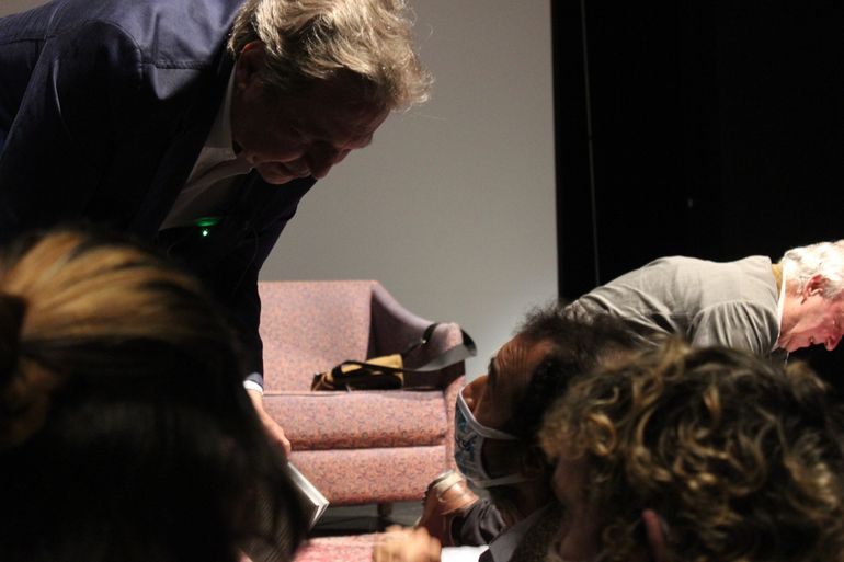 Al final de la exhibición de “Aguirre, la ira de Dios”, el director Werner Herzog y el productor José Koechlin conversaron con los espectadores y reporteros en la Florida Atlantic University, en Boca Raton. 