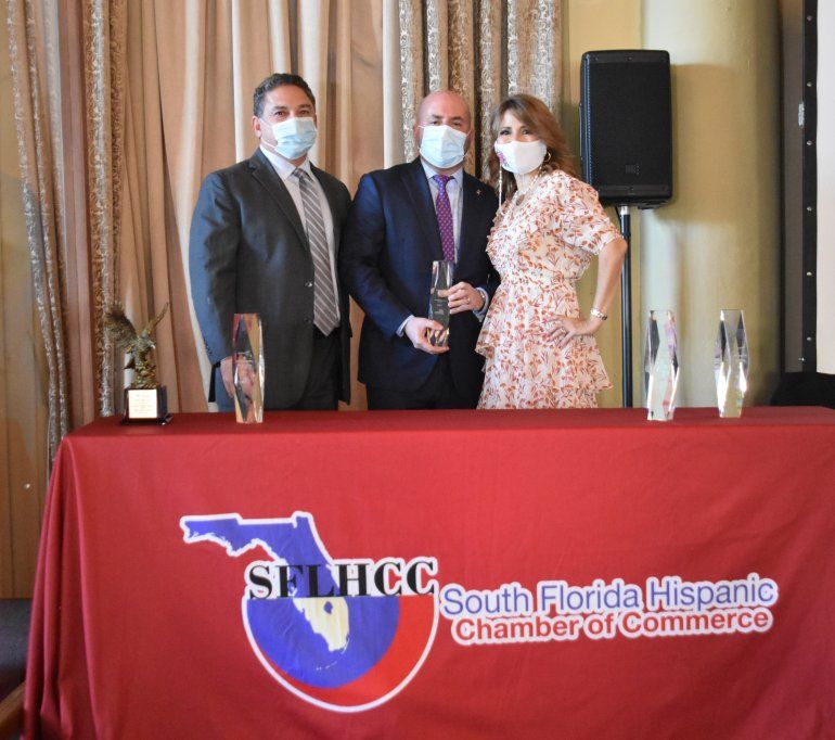 Cámara de Comercio Hispana del Sur de la Florida entrega premios