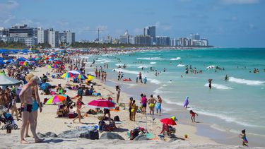 Vista parcial de la playa de Miami Beach.