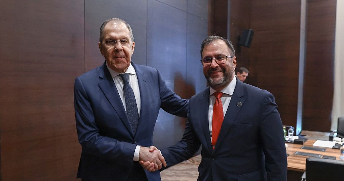 Informe Otálvora: EEUU endurece sanciones a Maduro y Putin lo invita a Moscú