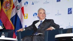 El expresidente de Colombia Álvaro Uribe durante el X Diálogo del Grupo IDEA El expresidente de Colombia Álvaro Uribe durante el X Diálogo del Grupo IDEA