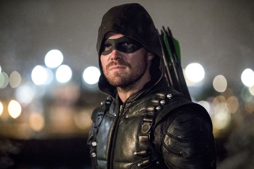 Tras el anuncio del fin de la serie, Stephen Amell, quien dio vida al arquero desde 2012, afirmó que interpretar a Oliver Queen ha sido la experiencia más increíble de mi vida.