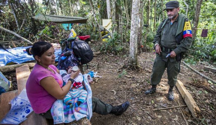 En cuanto a los principales responsables de esta violencia, un 32,2% corresponde a paramilitares, un 31,5% a las guerrillas