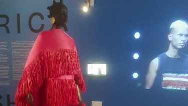 La exposición Africa Fashion se puede visitar hasta el 12 de julio en el museo Quai Branly- Jacques Chirac de Paris.