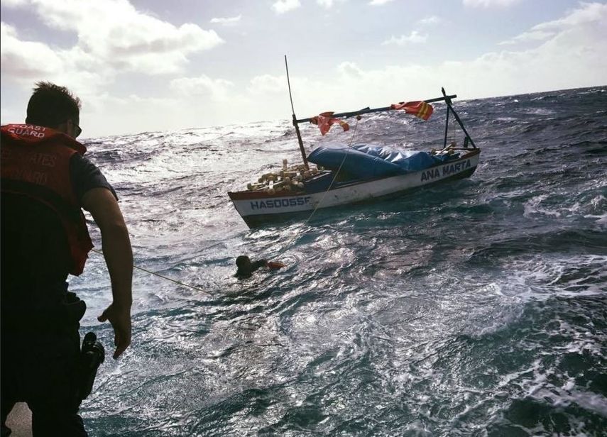 El flujo ilegal de cubanos hacia Estados Unidos por mar registró un descenso considerable en el año fiscal 2017.