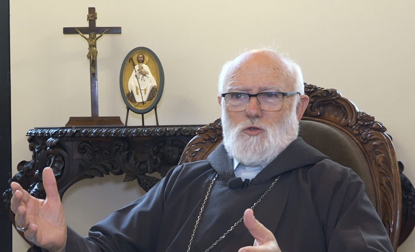 Monseñor Celestino Aós Braco, arzobispo de Santiago de Chile.