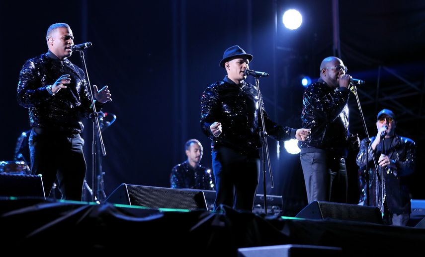 Los miembros de la agrupación Gurpo Niche actúan en el Festival&nbsp;Estéreo&nbsp;Picnic&nbsp;en el municipio de Briceño, Cundinamarca, Colombia.