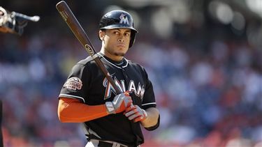 Los Marlins perdieron por tercera vez en sus últimos cuatro desafíos