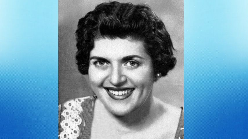 Reproducción cedida por la casa editorial Penguin Random House de una fotografía donde aparece Nitza Villapol, la maestra de la cocina cubana.