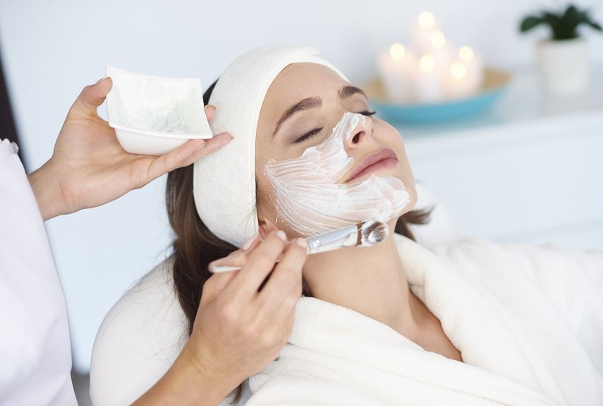 Tratamientos faciales para aplicar en la época decembrina.