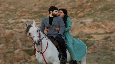 Telemundo presenta la saga turca Hercai: Amor y venganza.