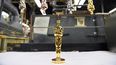 Durante más de tres décadas, un fabricante de trofeos había estado colocando los&nbsp;Oscar&nbsp;en una aleación de estaño y luego los había chapado en oro.
