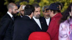 Laureano Ortega Murillo, escucha la conversación entre el terrorista Mohsen Rezai, vicepresidente de Asuntos Económicos de Irán y su padre, el dictador sandinista Daniel Ortega.