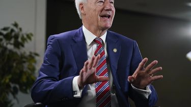 Me voy a presentar como candidato a la presidencia de Estados Unidos, anunció el excongresista conservador Asa Hutchinson