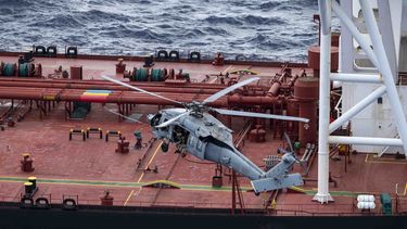 Estados Unidos aborda del petrolero Veronica III en aguas del Océano Índico
