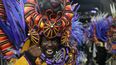 Un miembro de la escuela de samba Salgueiro desfila durante las celebraciones del Carnaval en el Sambódromo de Río de Janeiro, Brasil, la madrugada del lunes 12 de febrero de 2024.&nbsp;