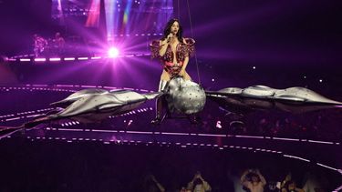 Katy Perry se presenta en el escenario durante el Katy Perry The Lifetimes Tour 2025 en la Arena CDMX el 23 de abril de 2025 en la Ciudad de México, México.