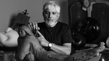 El artista costarricense Jiménez Deredia.&nbsp;