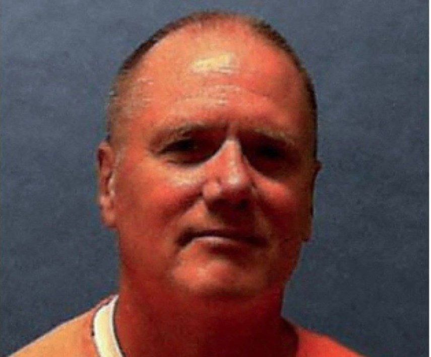 Esta foto sin fecha, publicada por el Departamento Correccional de Florida y obtenida el 30 de julio de 2025, muestra a Edward Zakrzewski, condenado a muerte. El exsargento de la Fuerza Aérea de EE. UU., que mató a su esposa y dos hijos pequeños, será ejecutado por inyección letal en el estado sureño de Florida el 31 de julio. Edward Zakrzewski, de 60 años, se declaró culpable de los asesinatos en junio de 1994 de su esposa, Sylvia, su hijo Edward, de 7 años, y su hija Anna, de 5.