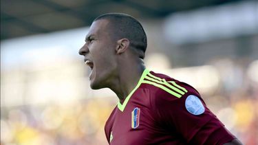 Salomón Rondón llegó a 24 goles en la selección, para superar a Juan Arango y quedar como máximo artillero.