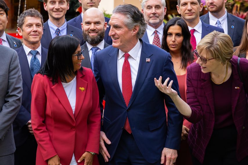 La relaciones entre Washington y Caracas han mejorado desde el 3 de enero cuando fue capturado Nicolás Maduro. (Departamento de Interior de EEUU)