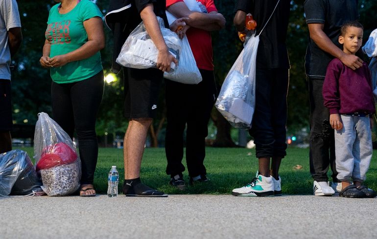 Los enseres de los migrantes caben en una bolsa de plástico o una pequeña mochila para un viaje que ha durado, en algunos casos, hasta cuatro meses.