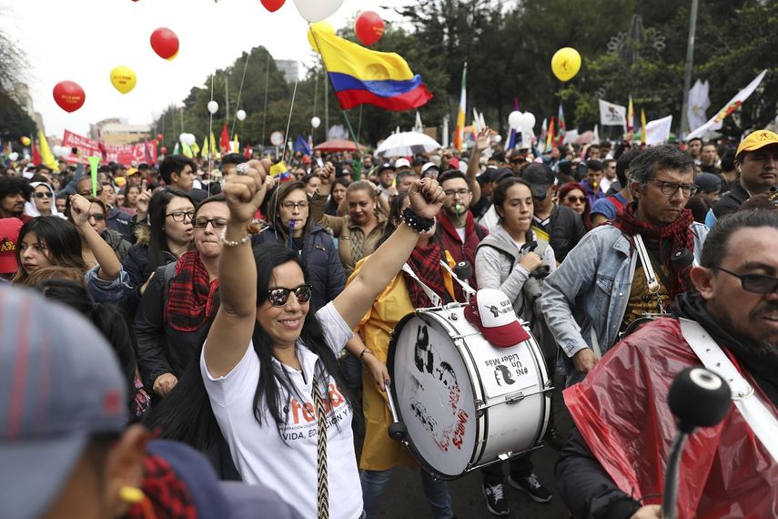 Fotograf&iacute;a del 21 de noviembre de 2019 de una manifestaci&oacute;n antigubernamental en Bogot&aacute;, Colombia.