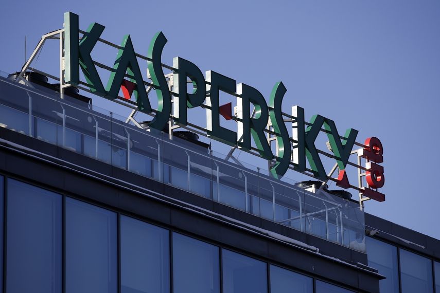 Un cartel encima de la sede de Kaspersky Lab en Moscú el 30 de enero del 2017.&nbsp;
