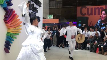 La marinera norteña es una danza típica de la cosa norte de Perú.
