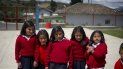 En esta foto de archivo tomada el 7 de noviembre de 2012, niñas posan en una escuela rural de La Palizada en Tulcán, provincia de Carchi, en Ecuador, cerca de la frontera con Colombia. Ecuador autorizó el 2 de junio de 2021 el regreso progresivo a clases presenciales en escuelas y universidades, las cuales habían sido suspendidas debido a la pandemia COVID-19. En esta foto de archivo tomada el 7 de noviembre de 2012, niñas posan en una escuela rural de La Palizada en Tulcán, provincia de Carchi, en Ecuador, cerca de la frontera con Colombia. Ecuador autorizó el 2 de junio de 2021 el regreso progresivo a clases presenciales en escuelas y universidades, las cuales habían sido suspendidas debido a la pandemia COVID-19.