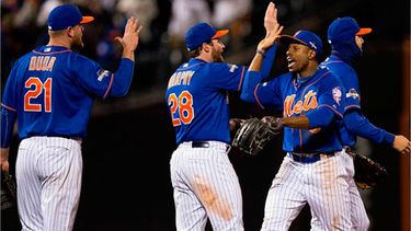 Noah Sindergaard se lució desde el montículo del Citi Field. (CAPTURA)