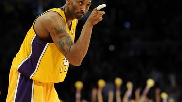 Bryant será inmortalizado por los Lakers en diciembre cuando le retiren los dos números que utilizó durante su carrera en la NBA.&nbsp; 