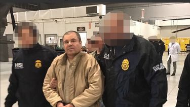 Guzmán se fugó de dos prisiones de máxima seguridad en México: del penal de Puente Grande, Jalisco, en enero de 2001, y de la prisión del Altiplano en julio de 2015.