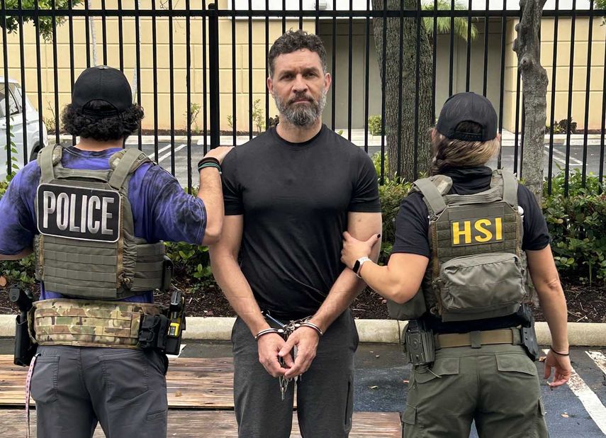 Dmitri Vorbe fue arrestado en Miami y se encuentra bajo custodia del Servicio de Inmigración y Control de Aduanas (ICE) mientras se tramita su deportación.