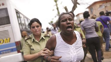 Diario las Américas | cuba-represión-damas-blanco-efe-archivo.jpg