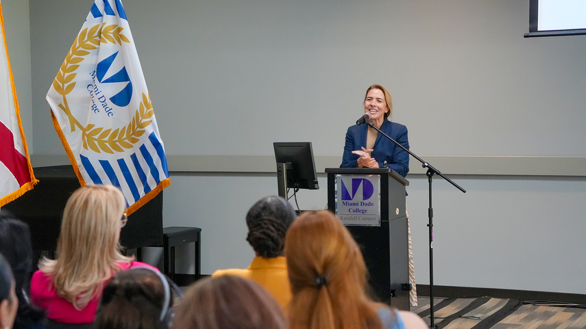 La comisionada condal Raquel Regalado.