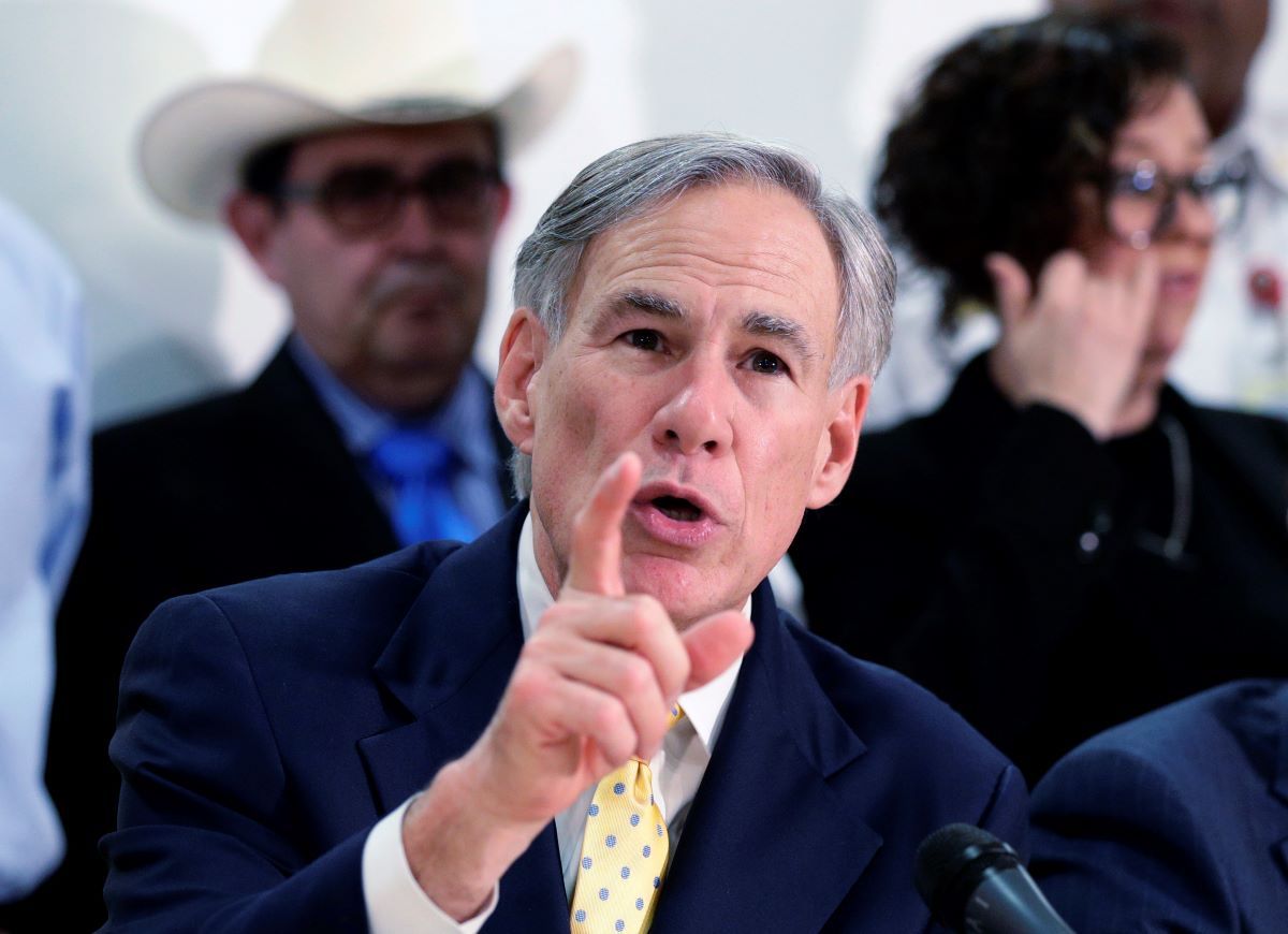 El gobernador de Texas, Greg Abbott, habla durante una conferencia de prensa en San Antonio. El gobernador de Texas, Greg Abbott, habla durante una conferencia de prensa en San Antonio.