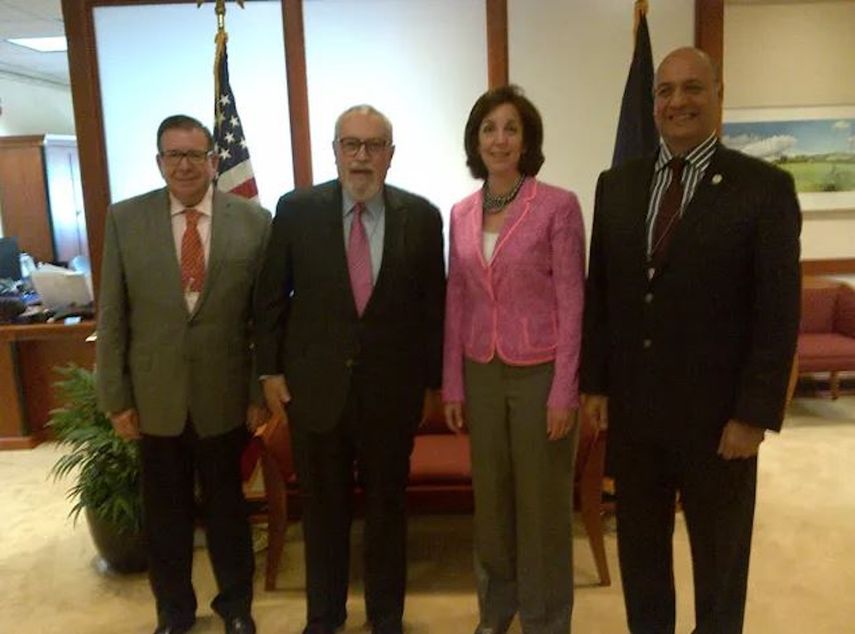 El 19JUN13 en el Departamento de Estado de EEUU, Edmundo González Urrutia, Ramón Guillermo Aveledo, Roberta Jacobson y Williams Dávila Barrios. 