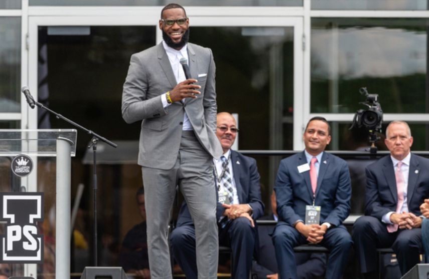 James acusó recientemente a Trump de usar el deporte para dividir a los norteamericanos.