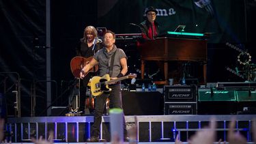 Es bastante buena. Es una canción que escribí para mi hijo mayor, Una gran balada no muy característica de lo que yo suelo cantar. Pero creo que hubiera encajado, desveló en 2016 Springsteen a BBC Radio 2.&nbsp;