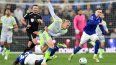 El delantero noruego del Manchester City, Erling Haaland (C), número 9, es placado por el centrocampista inglés del Everton, Tim Iroegbunam (I), número 42, durante el partido de la Premier League entre el Everton y el Manchester City en el estadio Hill Dickinson de Liverpool el 4 de mayo de 2026. El delantero noruego del Manchester City, Erling Haaland (C), número 9, es placado por el centrocampista inglés del Everton, Tim Iroegbunam (I), número 42, durante el partido de la Premier League entre el Everton y el Manchester City en el estadio Hill Dickinson de Liverpool el 4 de mayo de 2026.