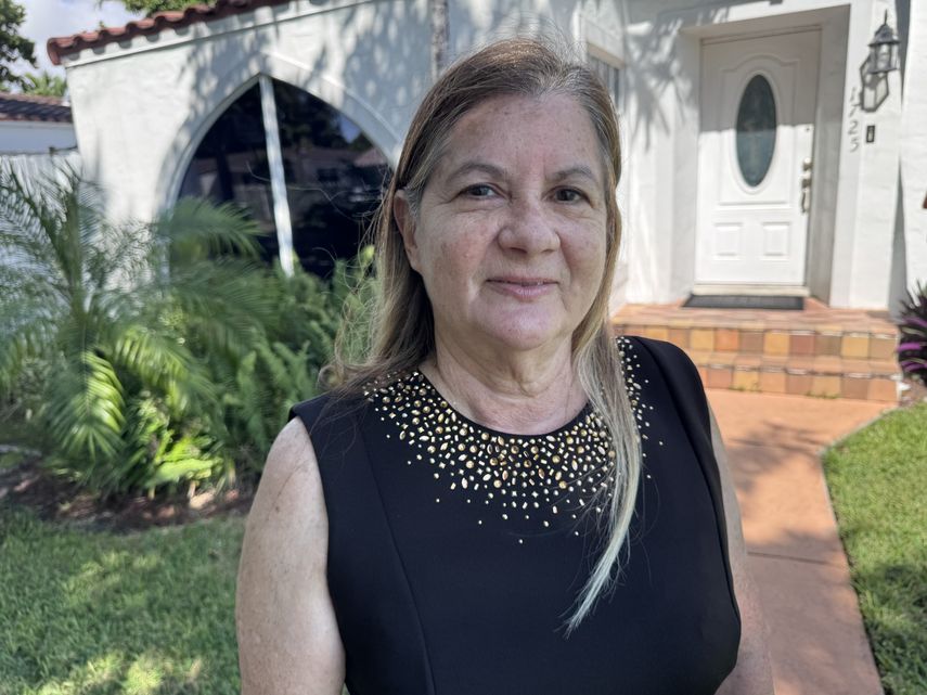 Gemma Carrillo, educadora con más de 30 años de experiencia en el sistema de escuelas públicas del condado&nbsp;Miami - Dade.&nbsp;