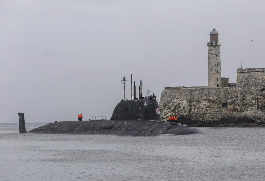 El submarino nuclear ruso Kazán llega al puerto de La Habana, Cuba, el miércoles 12 de junio de 2024. 