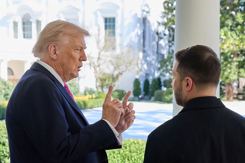 El presidente de Estados Unidos Donald J. Trump&nbsp; &nbsp;dialoga con su contraparte ucraniana Volodimir Zelenski.