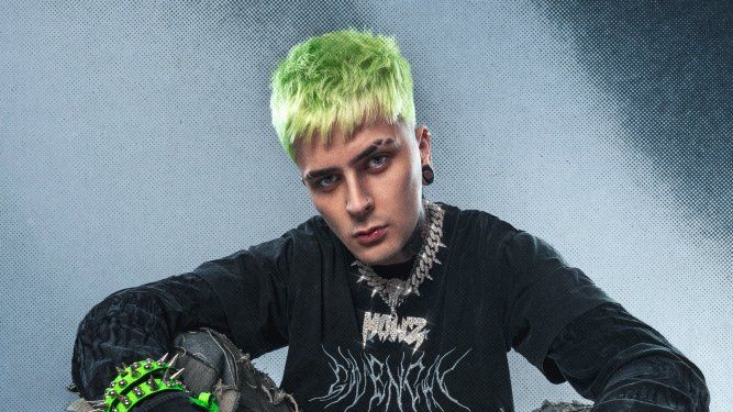 El cantante y compositor argentino LIT killah.