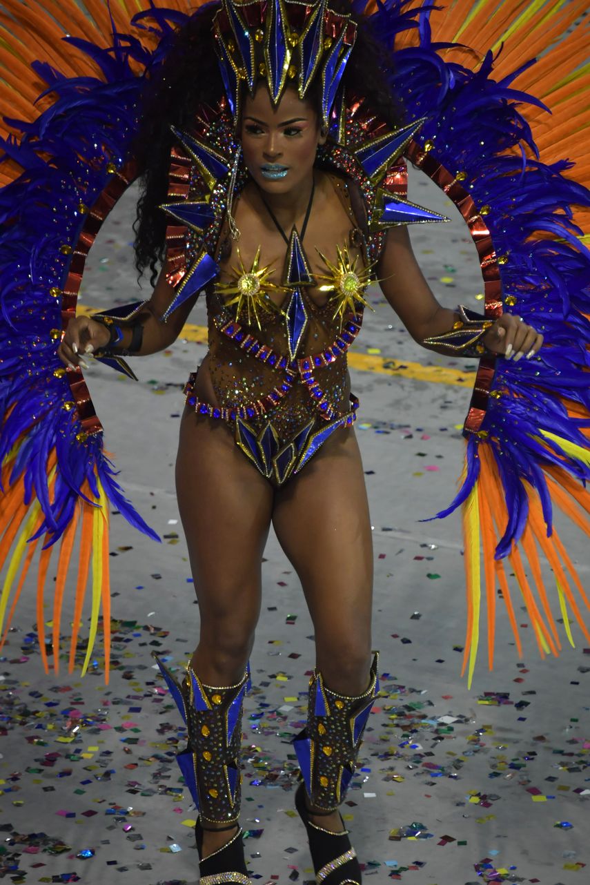 La vigente campeona, Mangueira, traer&aacute; el domingo uno de los desfiles m&aacute;s punzantes, cantando a un Jes&uacute;s popular, con rostro negro, sangre de ind&iacute;gena y cuerpo de mujer que desat&oacute; la indignaci&oacute;n de grupos ultraconservadores cristianos.