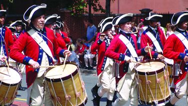 Filadelfia se viste a la antigua usanza de la época colonial para rememorar la gran fiesta patria.