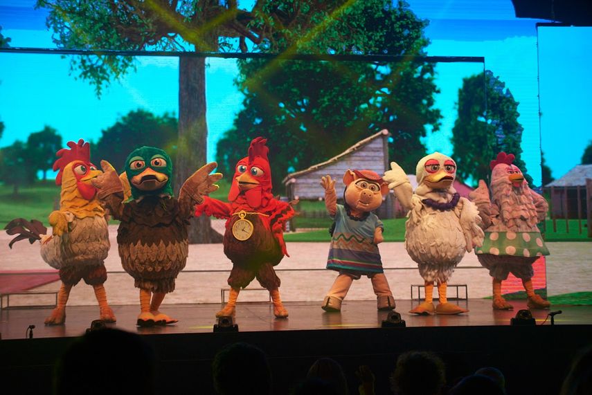 Gira del espectáculo infantil de La Granja de Zenón.