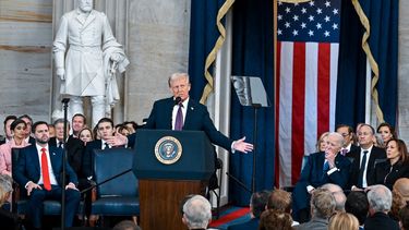 El presidente de Estados Unidos, Donald Trump, pronuncia su discurso inaugural tras ser juramentado como el 47º presidente de los Estados Unidos en el interior de la Rotonda del Capitolio de los Estados Unidos en Washington, DC, el 20 de enero de 2025.&nbsp;